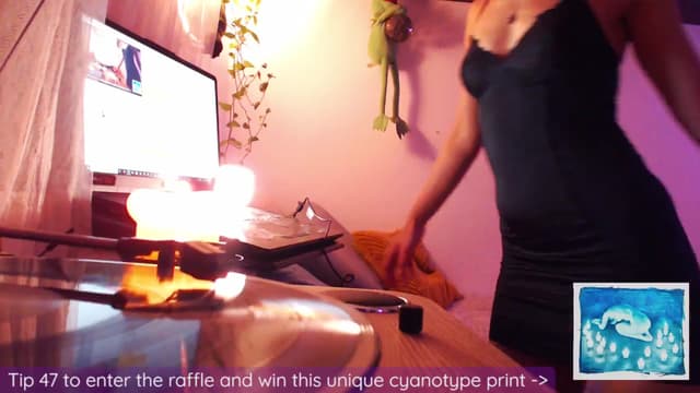 Gallery image thumbnail from Beth_'s myfreecams stream on, 12/06/2024, 22:43 image 9 of 20