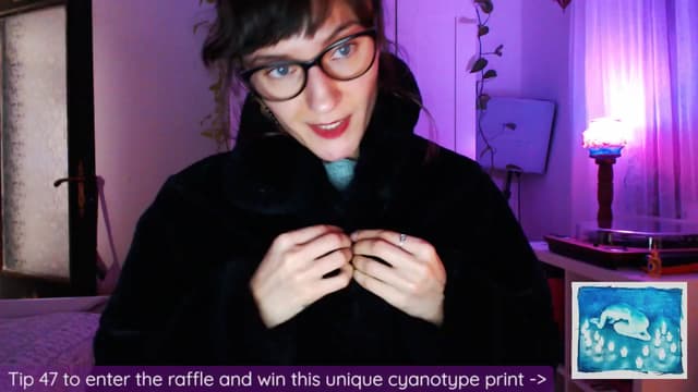 Gallery image thumbnail from Beth_'s myfreecams stream on, 12/27/2024, 21:43 image 9 of 20