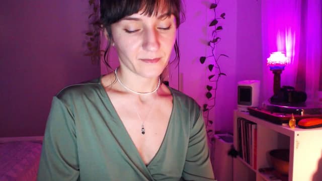 Gallery image thumbnail from Beth_'s myfreecams stream on, 01/13/2025, 24:55 image 5 of 20