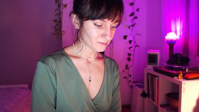 Gallery image thumbnail from Beth_'s myfreecams stream on, 01/13/2025, 24:55 image 1 of 20