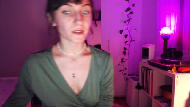 Gallery image thumbnail from Beth_'s myfreecams stream on, 01/13/2025, 24:55 image 18 of 20
