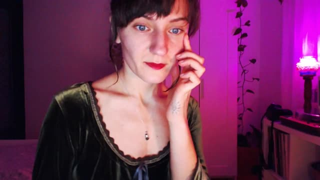 Gallery image thumbnail from Beth_'s myfreecams stream on, 01/19/2025, 19:13 image 10 of 20