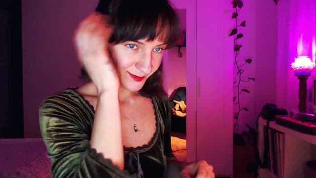 Gallery image thumbnail from Beth_'s myfreecams stream on, 01/19/2025, 19:13 image 2 of 20