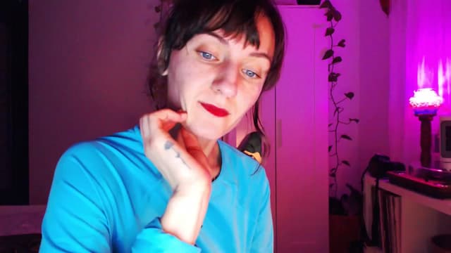 Gallery image thumbnail from Beth_'s myfreecams stream on, 01/19/2025, 21:29 image 13 of 20