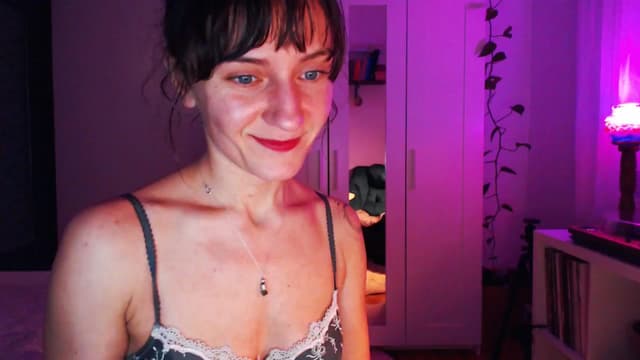 Gallery image thumbnail from Beth_'s myfreecams stream on, 01/21/2025, 24:00 image 16 of 20