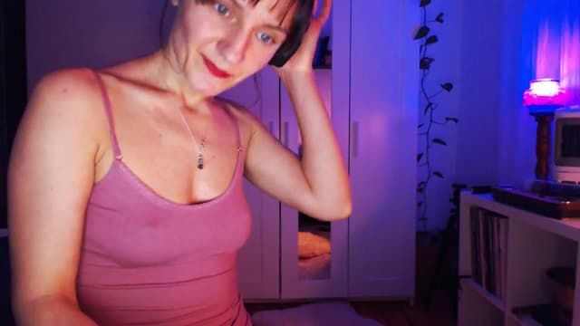 Gallery image thumbnail from Beth_'s myfreecams stream on, 01/23/2025, 24:02 image 12 of 20
