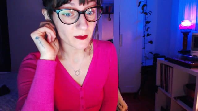 Gallery image thumbnail from Beth_'s myfreecams stream on, 02/08/2025, 21:02 image 6 of 20