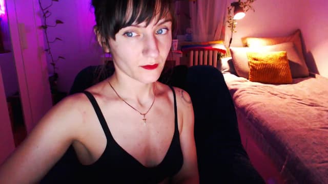 Gallery image thumbnail from Beth_'s myfreecams stream on, 02/26/2025, 24:27 image 11 of 20