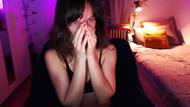 Gallery image thumbnail from Beth_'s myfreecams stream on, 02/26/2025, 24:27 image 12 of 20