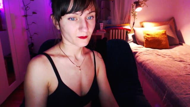 Gallery image thumbnail from Beth_'s myfreecams stream on, 02/26/2025, 24:27 image 6 of 20