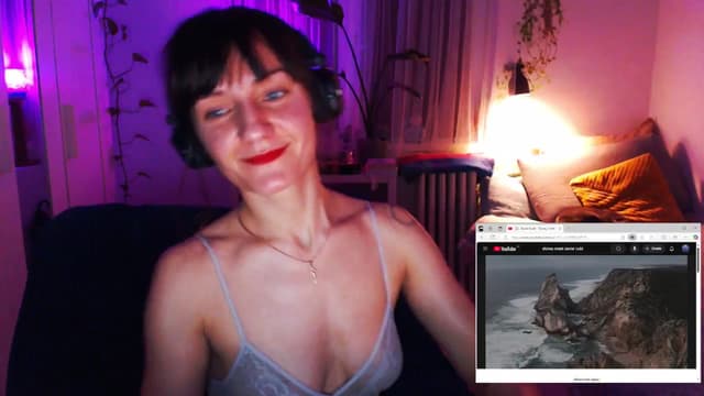 Gallery image thumbnail from Beth_'s myfreecams stream on, 02/27/2025, 23:49 image 19 of 20