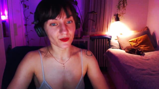 Gallery image thumbnail from Beth_'s myfreecams stream on, 02/27/2025, 23:49 image 18 of 20