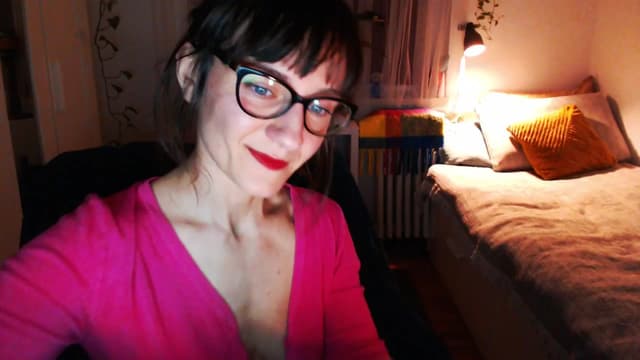 Gallery image thumbnail from Beth_'s myfreecams stream on, 03/10/2025, 24:04 image 19 of 20