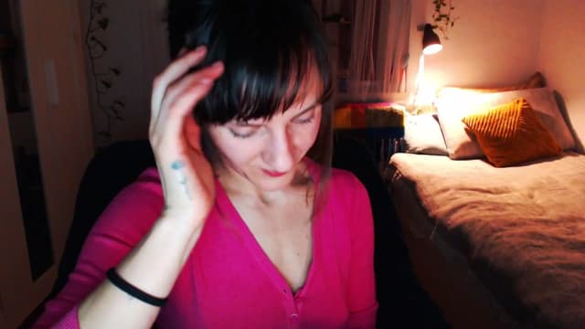 Gallery image thumbnail from Beth_'s myfreecams stream on, 03/10/2025, 24:04 image 2 of 20