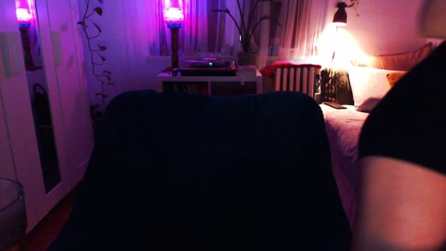 Gallery image thumbnail from Beth_'s myfreecams stream on, 03/12/2025, 23:52 image 1 of 20