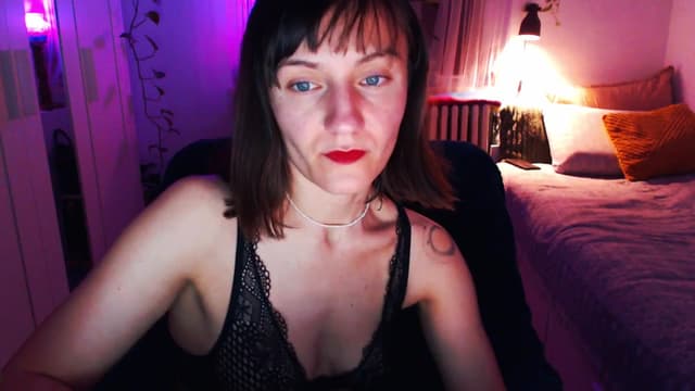 Gallery image thumbnail from Beth_'s myfreecams stream on, 03/12/2025, 23:52 image 3 of 20