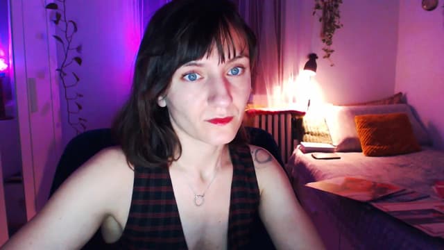 Gallery image thumbnail from Beth_'s myfreecams stream on, 03/15/2025, 22:02 image 19 of 20
