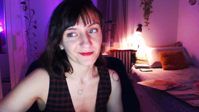 Gallery image thumbnail from Beth_'s myfreecams stream on, 03/15/2025, 22:02 image 18 of 20