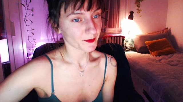 Gallery image thumbnail from Beth_'s myfreecams stream on, 03/18/2025, 23:35 image 13 of 20