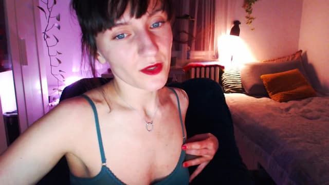 Gallery image thumbnail from Beth_'s myfreecams stream on, 03/18/2025, 23:35 image 9 of 20