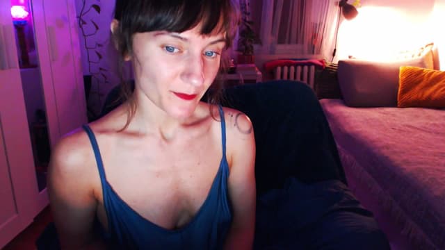 Gallery image thumbnail from Beth_'s myfreecams stream on, 03/20/2025, 23:30 image 13 of 20