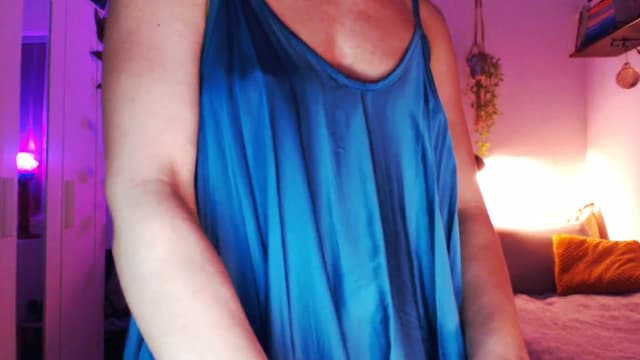 Gallery image thumbnail from Beth_'s myfreecams stream on, 03/20/2025, 23:30 image 19 of 20