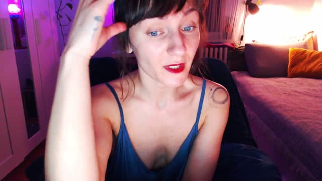 Gallery image thumbnail from Beth_'s myfreecams stream on, 03/20/2025, 23:30 image 10 of 20