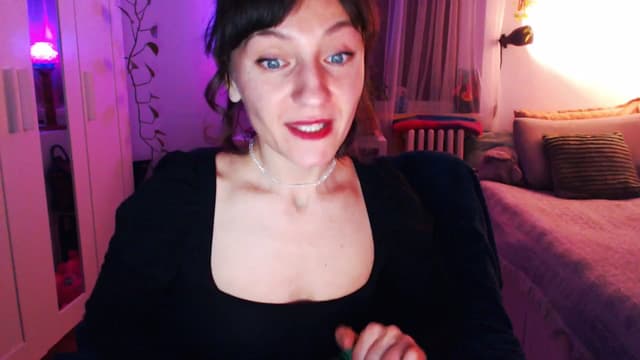 Gallery image thumbnail from Beth_'s myfreecams stream on, 03/24/2025, 23:27 image 9 of 20