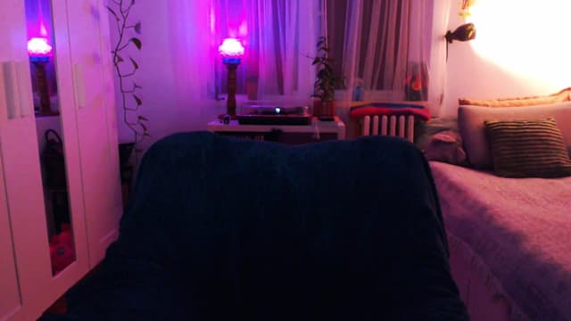 Gallery image thumbnail from Beth_'s myfreecams stream on, 03/24/2025, 23:27 image 7 of 20