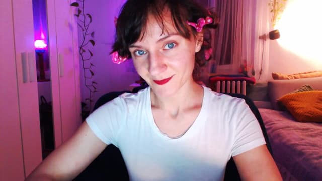 Gallery image thumbnail from Beth_'s myfreecams stream on, 03/25/2025, 21:52 image 5 of 20