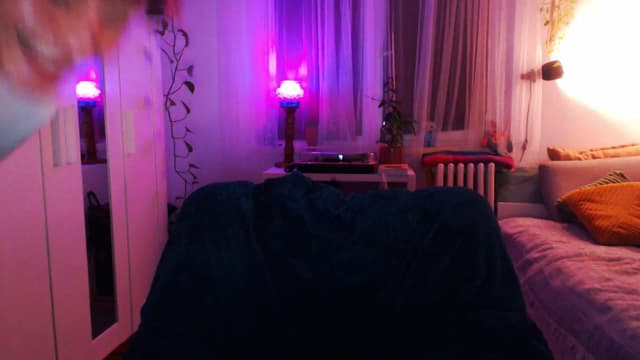 Gallery image thumbnail from Beth_'s myfreecams stream on, 03/25/2025, 21:52 image 14 of 20