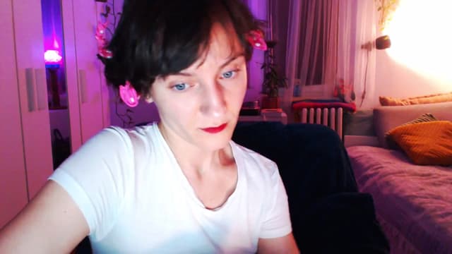 Gallery image thumbnail from Beth_'s myfreecams stream on, 03/25/2025, 21:52 image 9 of 20