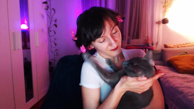 Gallery image thumbnail from Beth_'s myfreecams stream on, 03/25/2025, 21:52 image 6 of 20