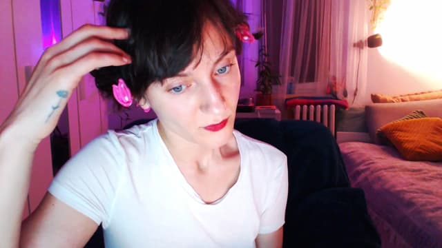 Gallery image thumbnail from Beth_'s myfreecams stream on, 03/25/2025, 21:52 image 8 of 20