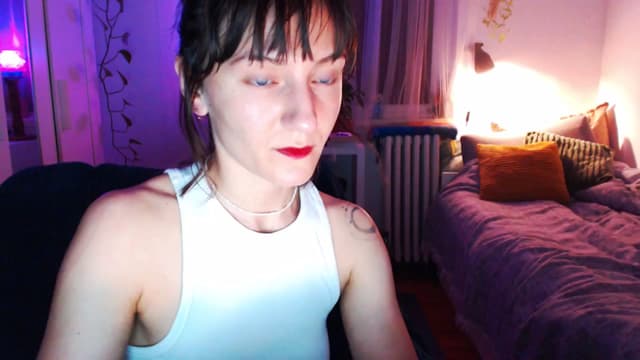 Gallery image thumbnail from Beth_'s myfreecams stream on, 03/27/2025, 23:56 image 12 of 20