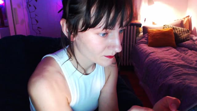 Gallery image thumbnail from Beth_'s myfreecams stream on, 03/27/2025, 23:56 image 17 of 20