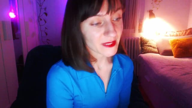 Gallery image thumbnail from Beth_'s myfreecams stream on, 03/29/2025, 23:17 image 4 of 20