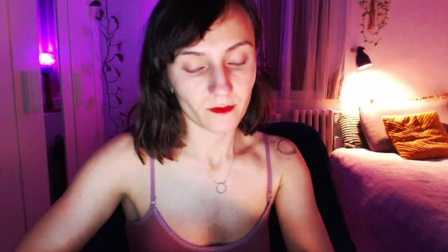 Gallery image thumbnail from Beth_'s myfreecams stream on, 04/02/2025, 20:11 image 3 of 20