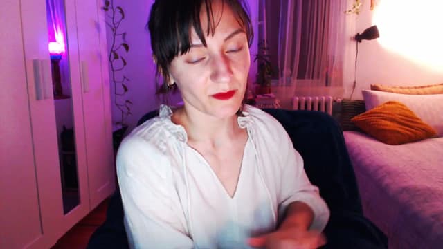 Gallery image thumbnail from Beth_'s myfreecams stream on, 04/12/2025, 20:49 image 6 of 20
