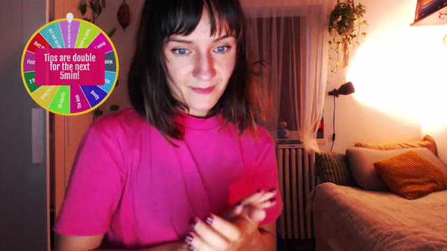 Gallery image thumbnail from Beth_'s myfreecams stream on, 05/28/2025, 18:05 image 17 of 20