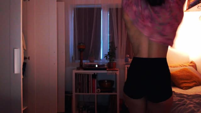 Gallery image thumbnail from Beth_'s myfreecams stream on, 05/28/2025, 18:05 image 16 of 20