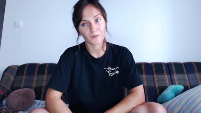 Gallery image thumbnail from Beth_'s myfreecams stream on, 07/27/2025, 16:31 image 14 of 20