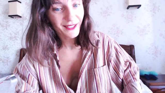 Gallery image thumbnail from Beth_'s myfreecams stream on, 08/03/2025, 14:05 image 3 of 20