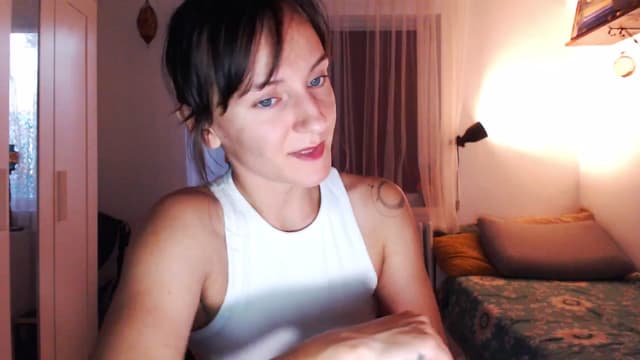 Gallery image thumbnail from Beth_'s myfreecams stream on, 08/07/2025, 18:39 image 9 of 20