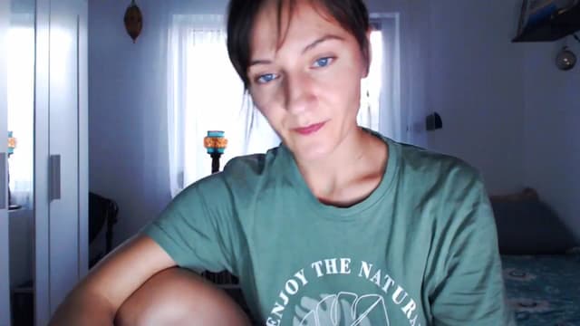 Gallery image thumbnail from Beth_'s myfreecams stream on, 08/07/2025, 18:39 image 1 of 20