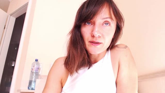 Gallery image thumbnail from Beth_'s myfreecams stream on, 08/30/2025, 15:14 image 18 of 20