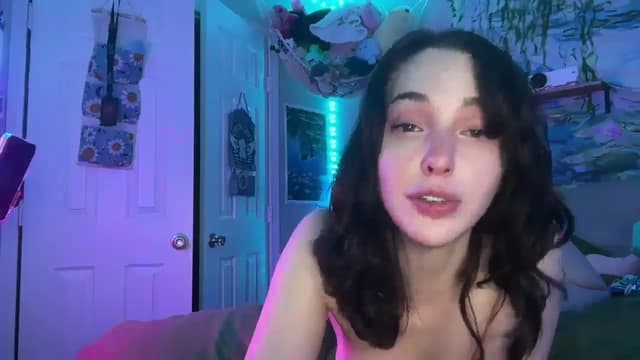 Gallery image thumbnail from Blov3's myfreecams stream on, 01/29/2025, 08:31 image 12 of 20