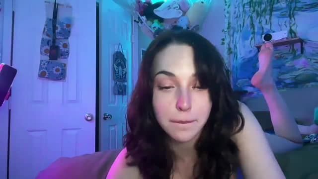 Gallery image thumbnail from Blov3's myfreecams stream on, 01/29/2025, 08:31 image 10 of 20