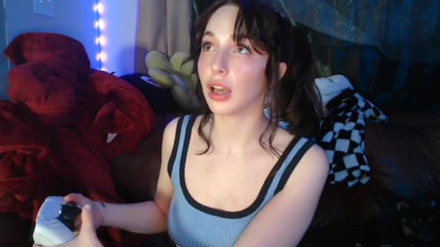 Gallery image thumbnail from Blov3's myfreecams stream on, 02/09/2025, 10:37 image 17 of 20