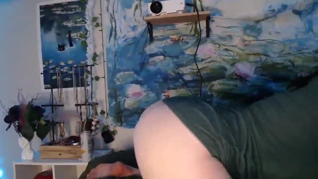 Gallery image thumbnail from Blov3's myfreecams stream on, 04/29/2025, 12:04 image 17 of 20